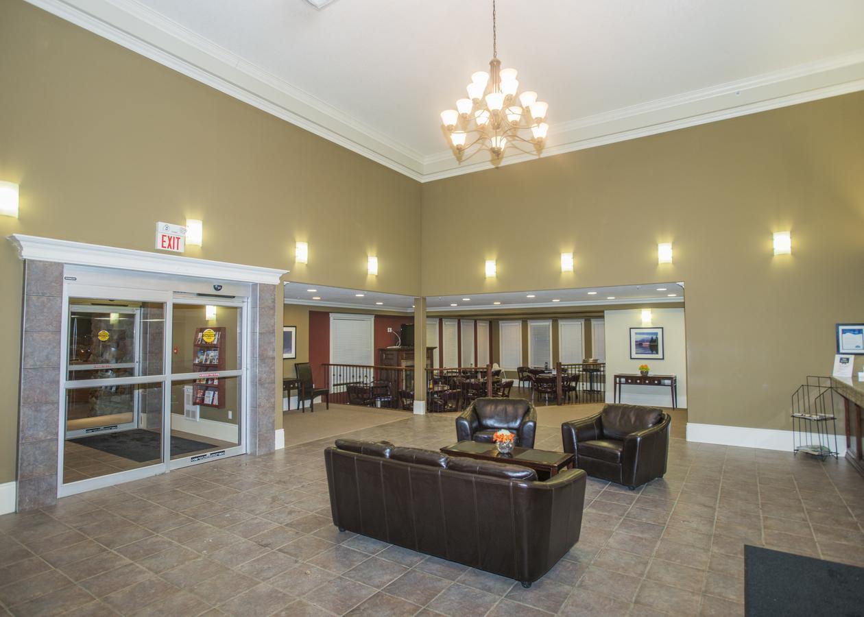 Lakeview Inns & Suites - Edson Airport West Bagian luar foto